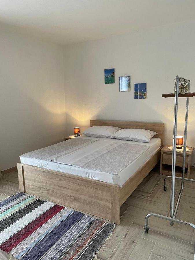 Apartmani Mateja Kaštela Exteriör bild